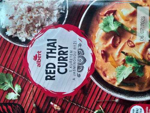 Red Thai curry s kuřetem a jasmínovou rýží (2023)