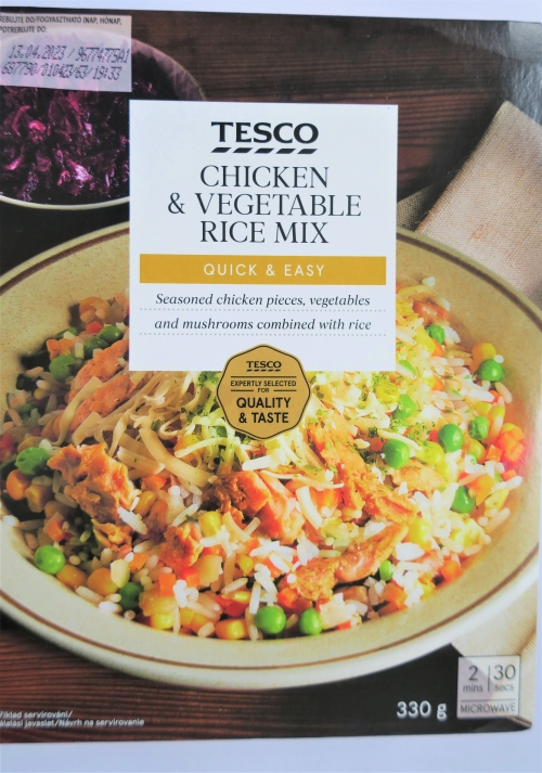 Pečené kousky kuřecího masa s vařenou rýží a pečenou zeleninou (Chickem kebab and rice) - 2023