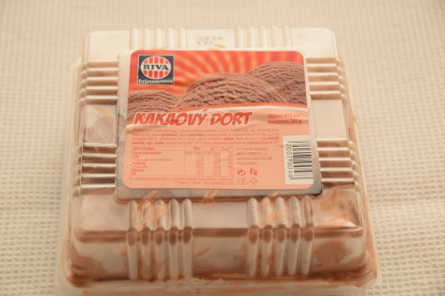 Kakaový dort - mražený krém s rostlinným tukem kakaový s kakaovou polevou (1,8%) (2017)