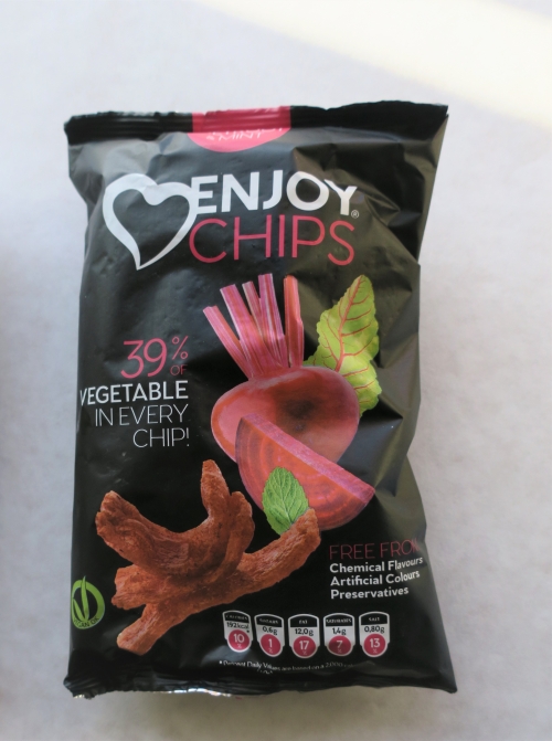 Smažené bramborové lupínky s červenou řepou a mátou (2020)