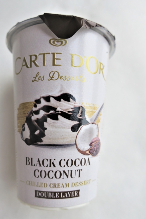 Dezert ze zakysané smetany kokos s černým kakaem-kokos (2023)