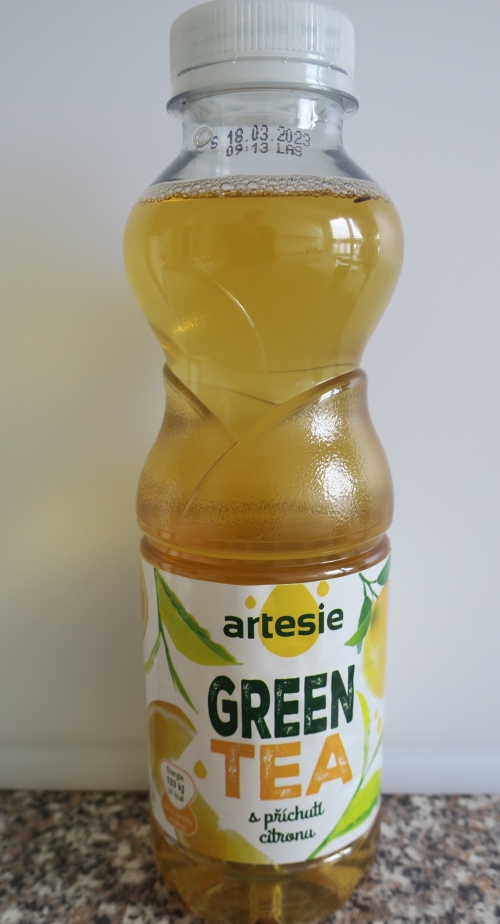Green tea s příchutí citronu (2022)
